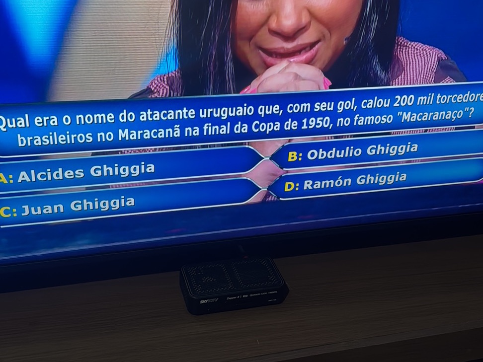 Qual era o nome do atacante uruguaio que,