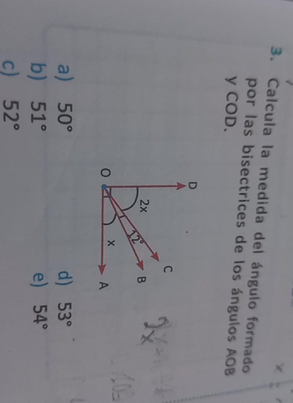 Calcula la medida del ángulo formado por las