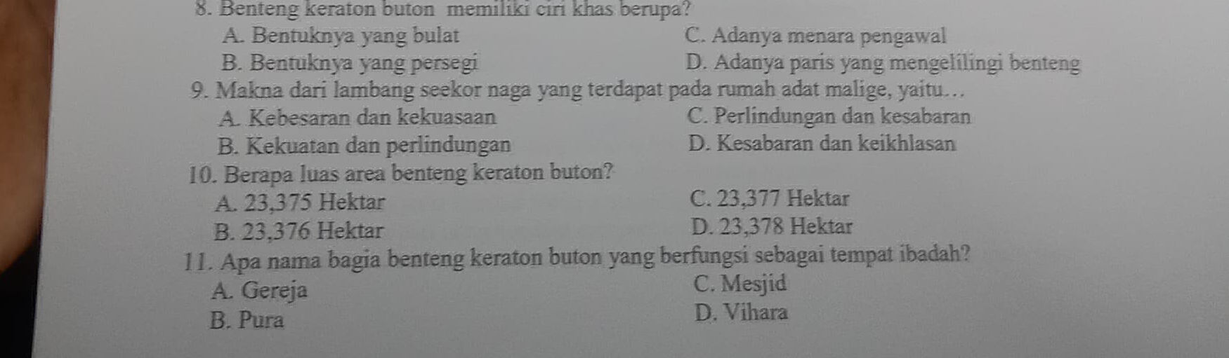 8. Benteng keraton buton memiliki ciri khas | StudyX