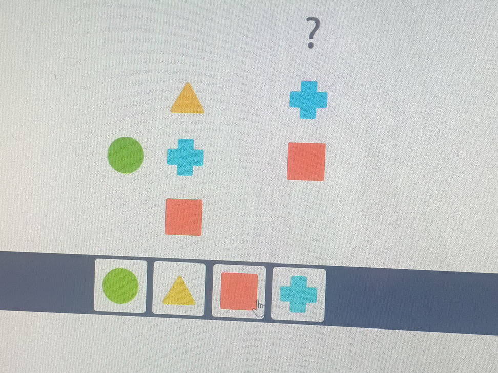 Shape Goes In What shape should go in the place of the