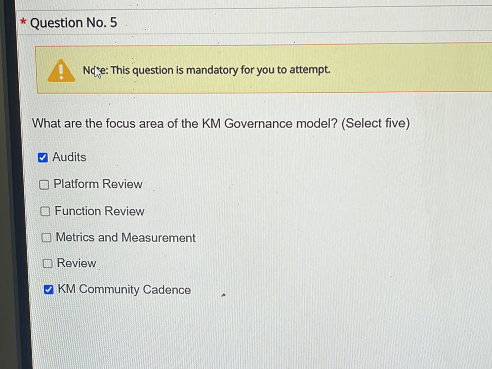 What are the focus area of the KM Governance | StudyX
